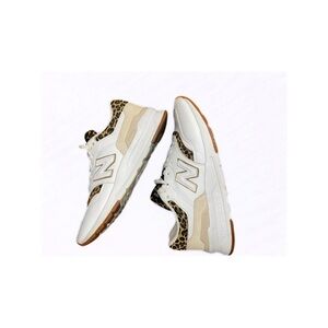 Women’s New Balance 997H White, tan, leopard print